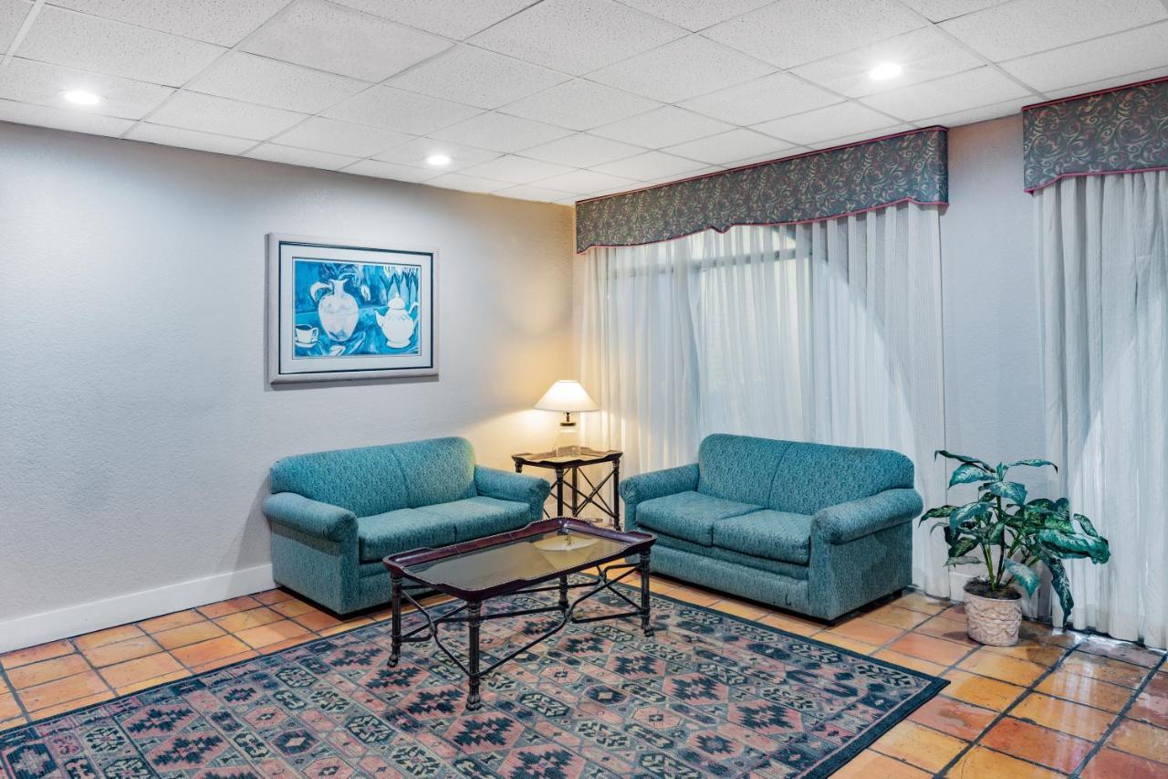 Days Inn By Wyndham Del Rio Zewnętrze zdjęcie