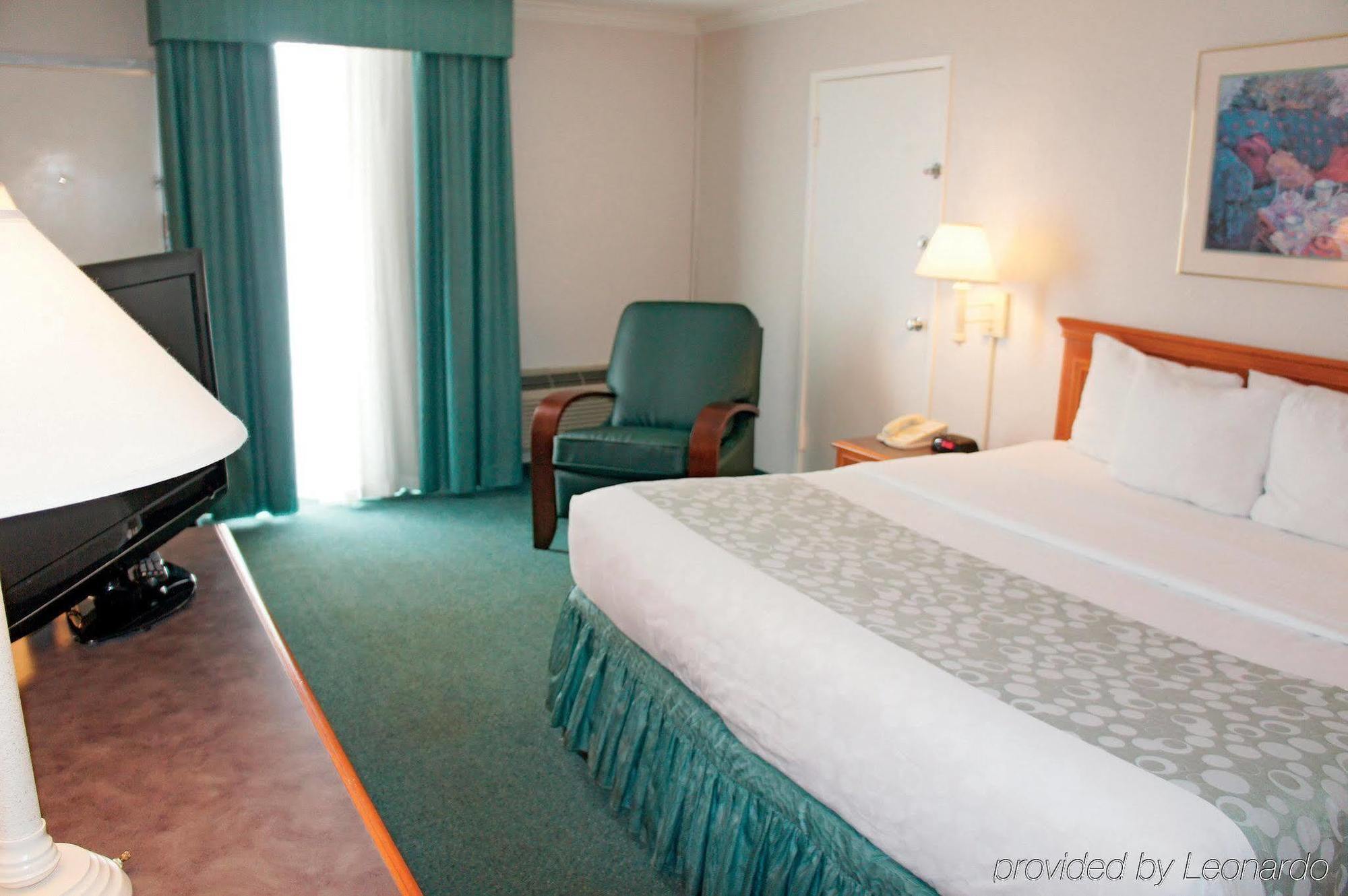 Days Inn By Wyndham Del Rio Zewnętrze zdjęcie
